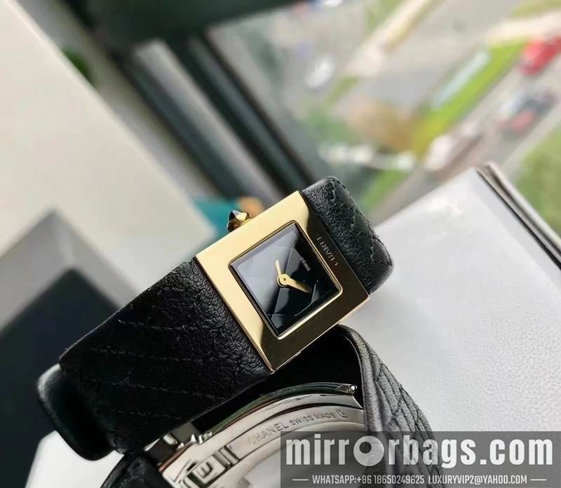 Chanel watch 052307 Watch