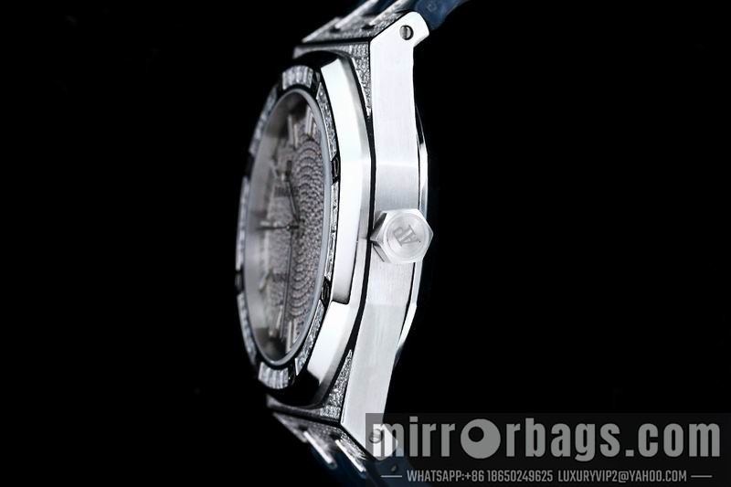 AP 40mm 110923 Watch
