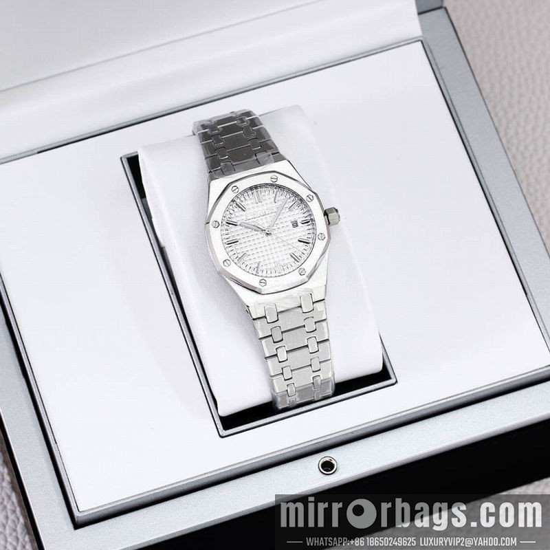 AP 34mm 082231 Watch