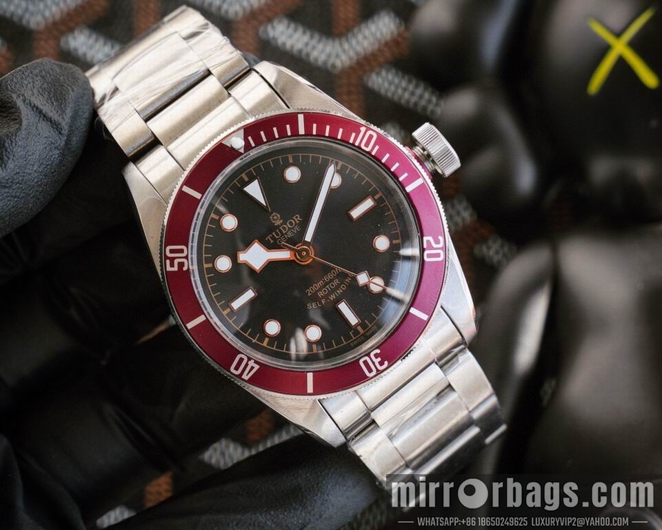 Tudor watch 111003 Watch