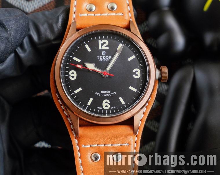 Tudor 42mm men M01 Watch