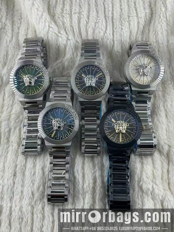 Versace watch 042946 Watch