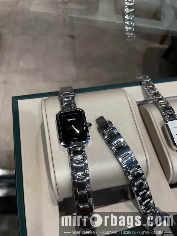 Chanel 21X26mm 052316 Watch