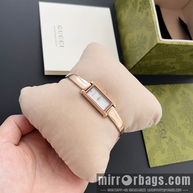 Gucci watch 110377 Watch