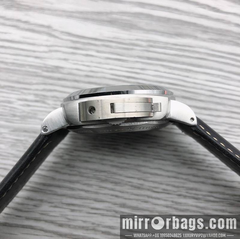 Panerai 44mm 090473 Watch