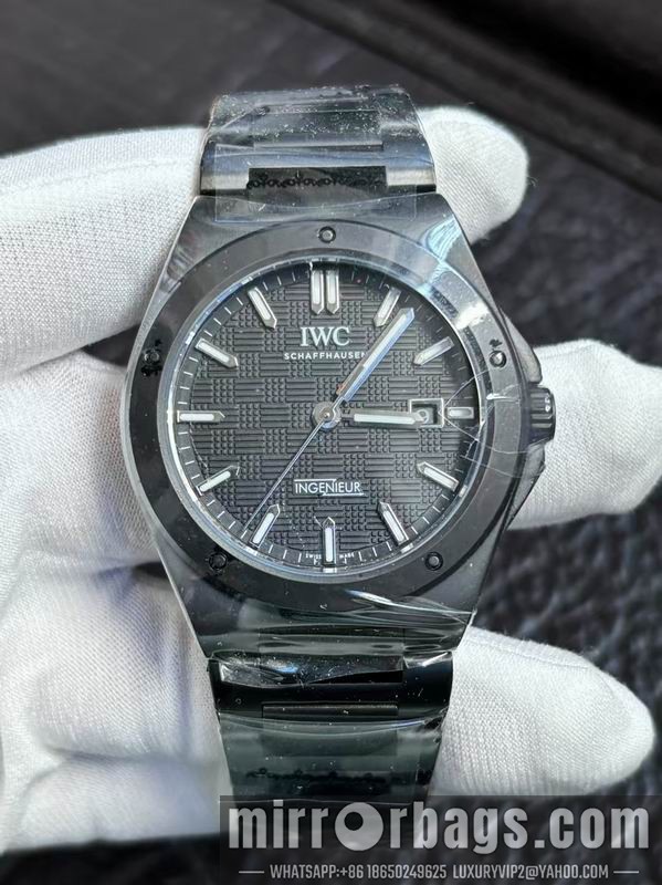IWC 40mm 082247 Watch