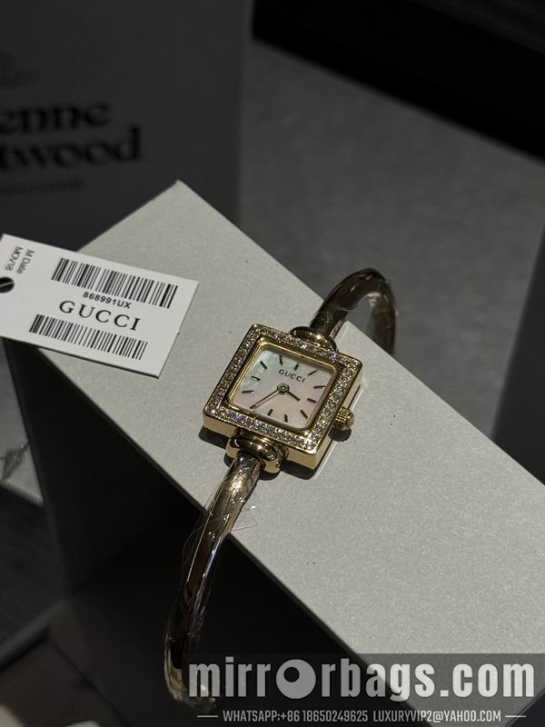 Gucci 20X20mm 101589 Watch