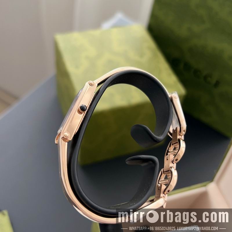 Gucci watch 110377 Watch