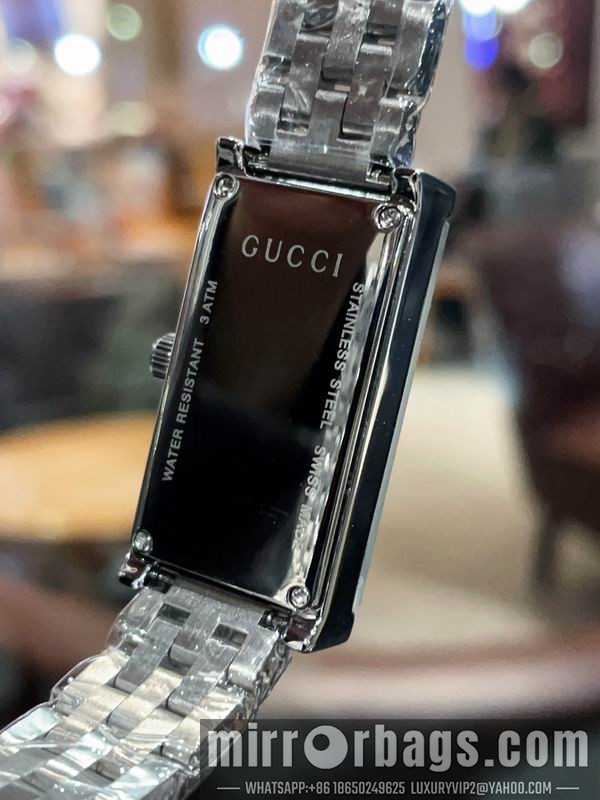 Gucci 35X17mm 091716 Watch