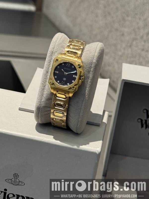 Gucci L36mm M30mm S24mm 111402 Watch