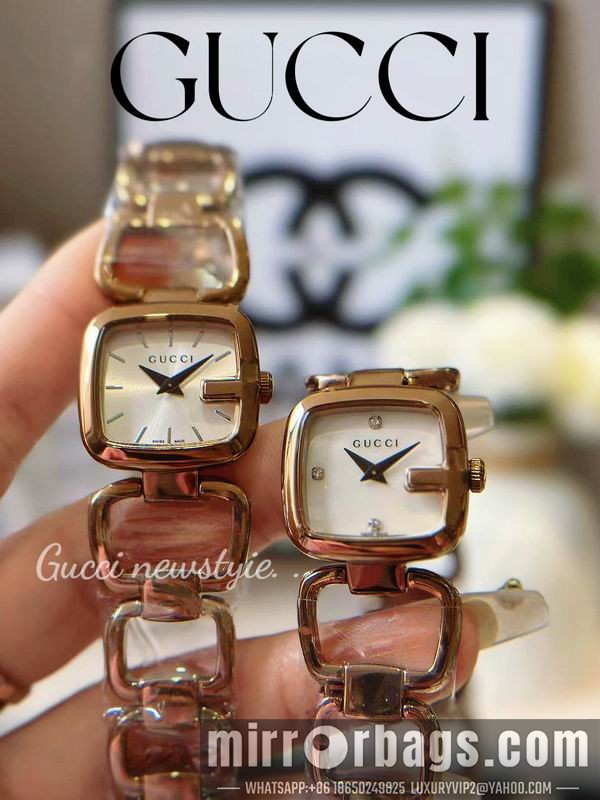 Gucci 24X22.4mm 101433 Watch