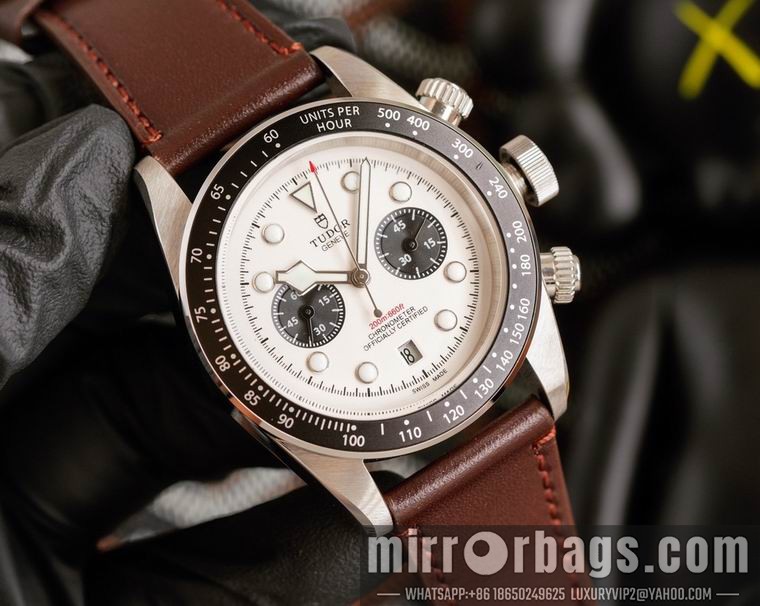 Tudor men 42mm M09 Watch
