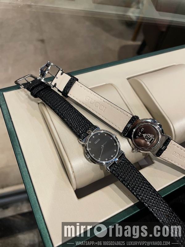 Gucci 28mm 101540 Watch