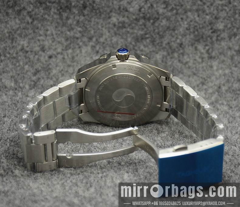 Tag Heuer men 44X14mm M71 Watch
