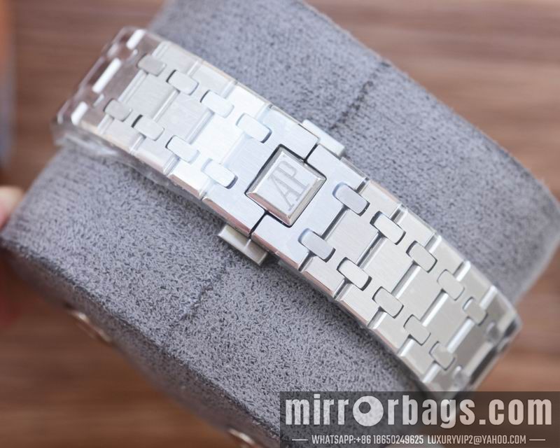 AP 44mm 080662 Watch