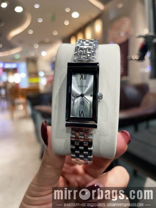 Gucci 35X17mm 091716 Watch