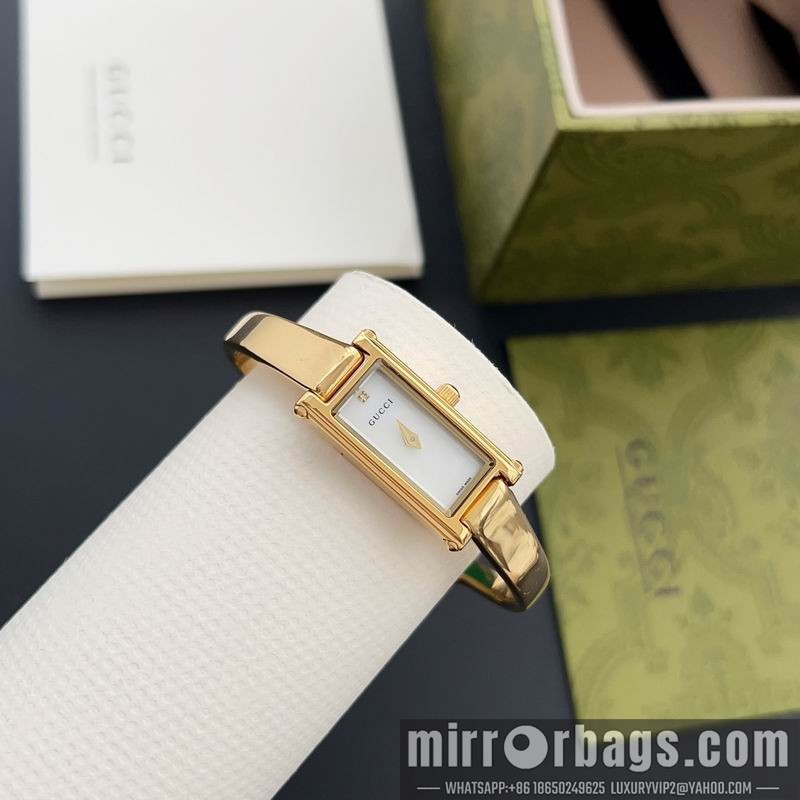 Gucci watch 110375 Watch