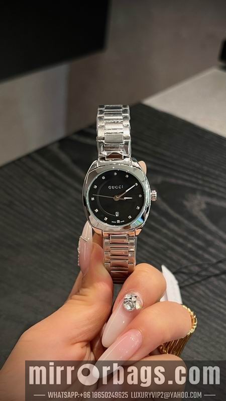 Gucci 28mm 091732 Watch