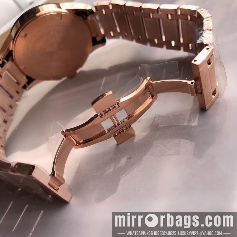Versace men 42mm M06 Watch