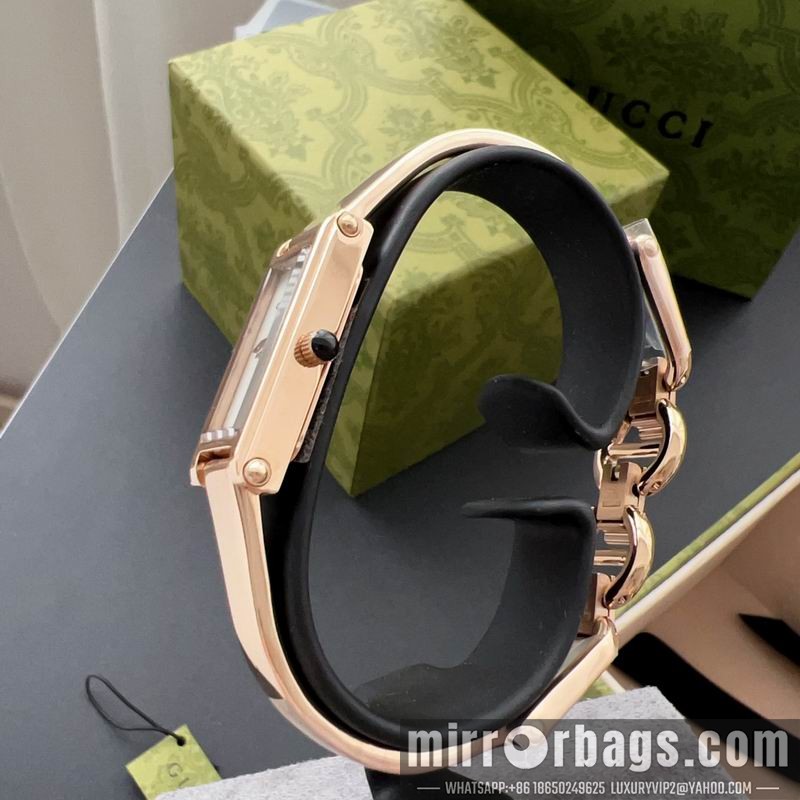 Gucci watch 110377 Watch