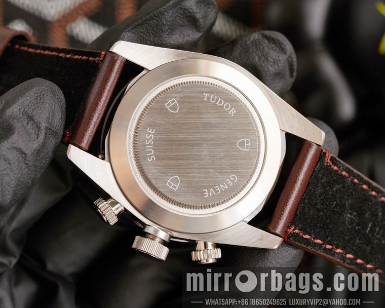 Tudor men 42mm M09 Watch
