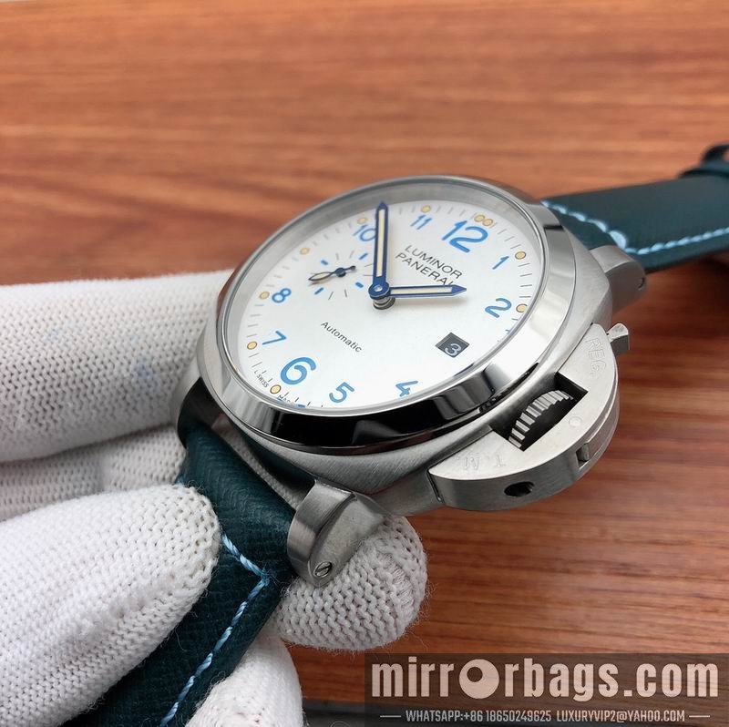 Panerai 44mm 090457 Watch