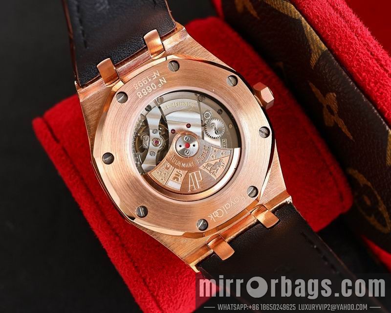 AP 40mm 082101 Watch