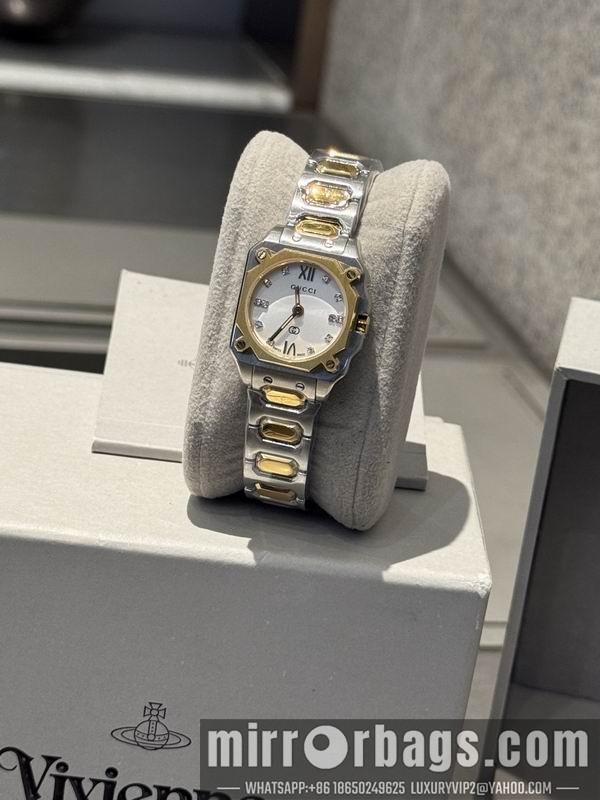 Gucci L36mm M30mm S24mm 111402 Watch
