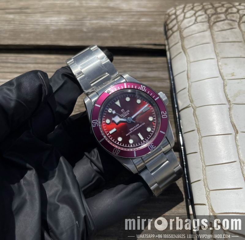 Tudor 42mm 122810 Watch