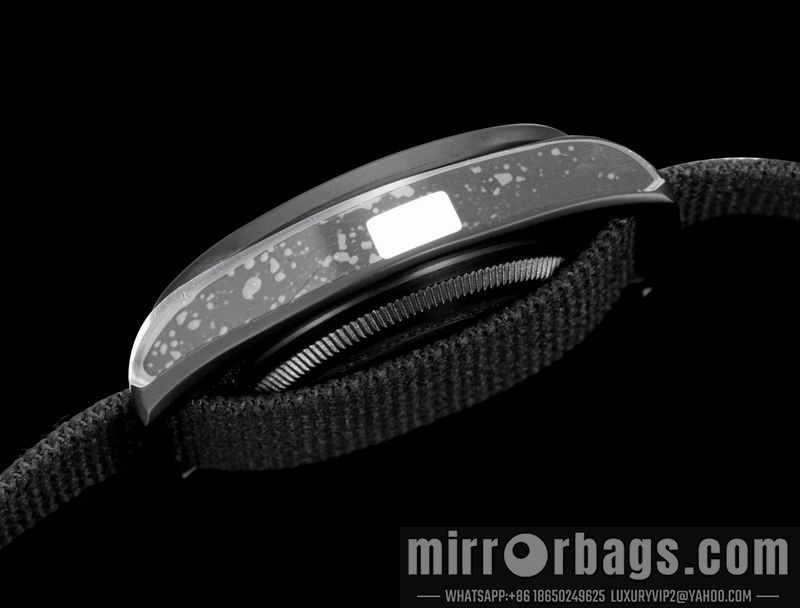 Tudor watch 010536 Watch