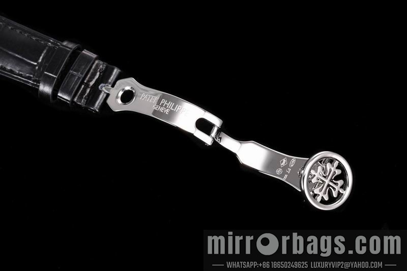Patek Philippe 40mm 062201 Watch