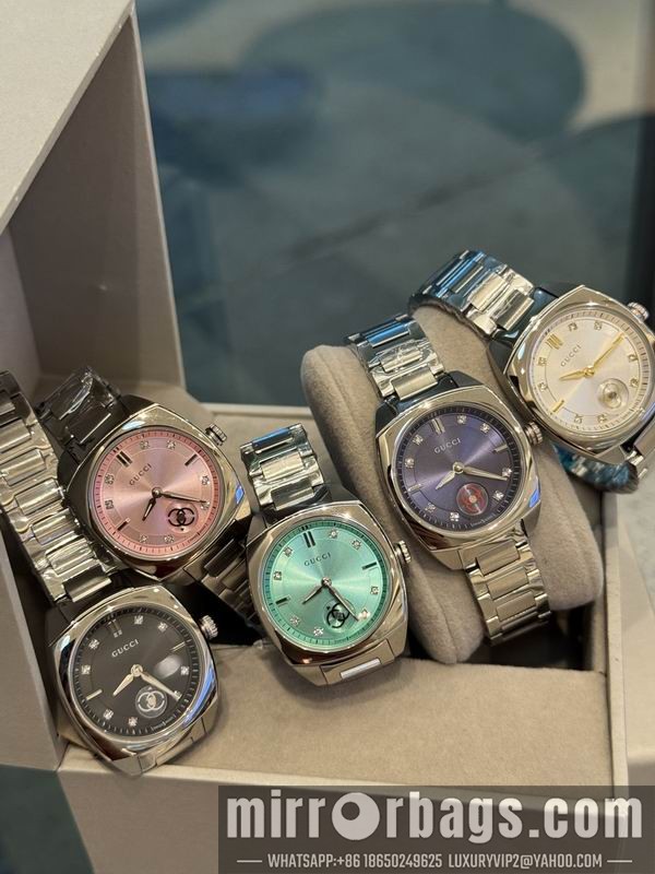 Gucci 29mm 110366 Watch