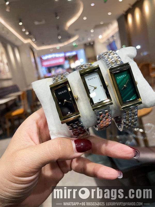 Gucci 35X17mm 101535 Watch