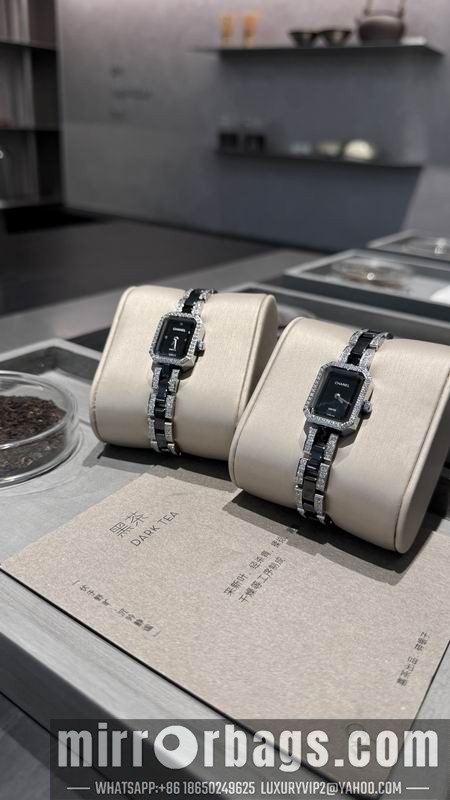 Chanel 21X26mm 101440 Watch