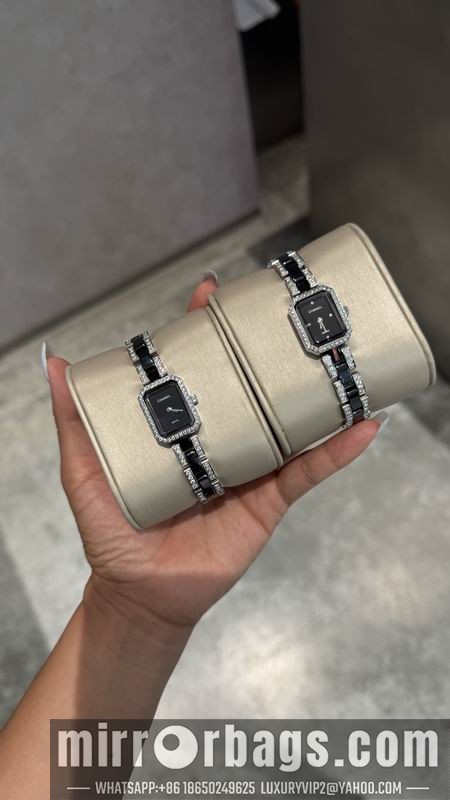 Chanel 21X26mm 101440 Watch