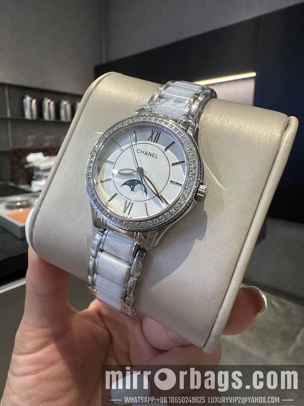 Chanel 33mm 101547 Watch
