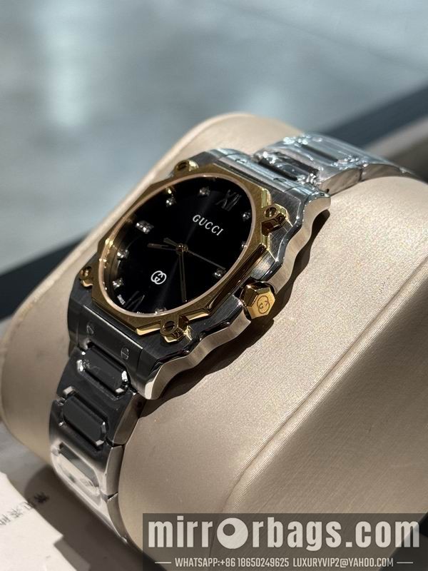 Gucci M36mm W30mm 101507 Watch