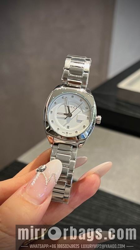 Gucci 28mm 091732 Watch