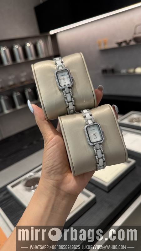 Chanel 21X26mm 101440 Watch