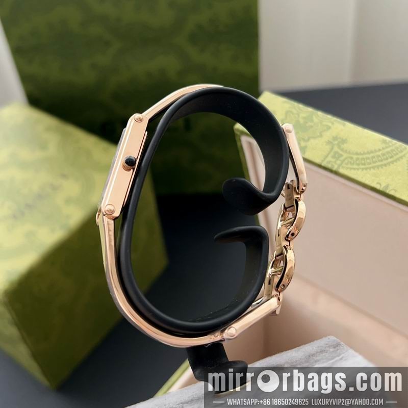 Gucci watch 110377 Watch