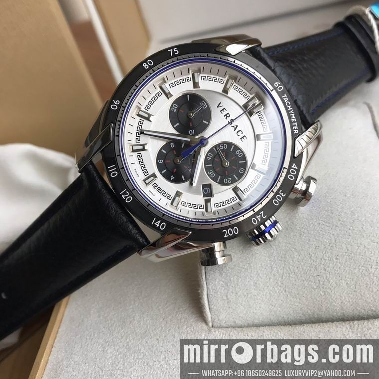 Versace men 43mm M02 Watch