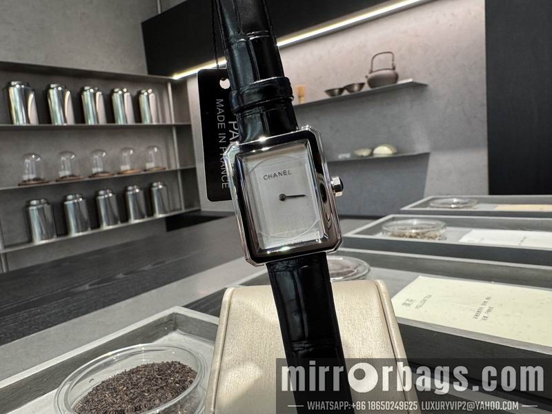 Chanel 27X34mm 101583 Watch