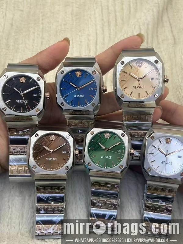 Versace watch 042951 Watch