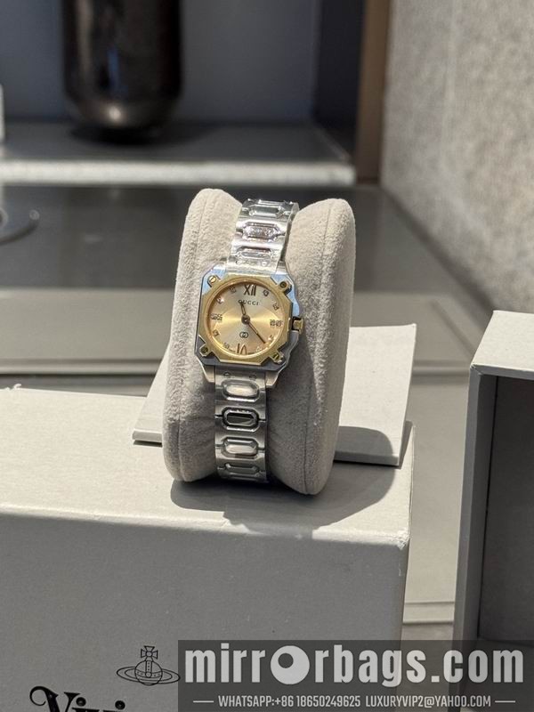 Gucci L36mm M30mm S24mm 111402 Watch