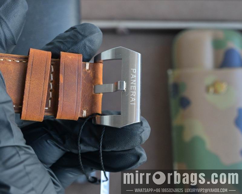 Panerai 47mm 100954 Watch