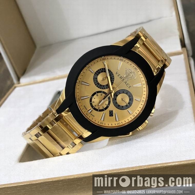 Versace men 42mm M06 Watch
