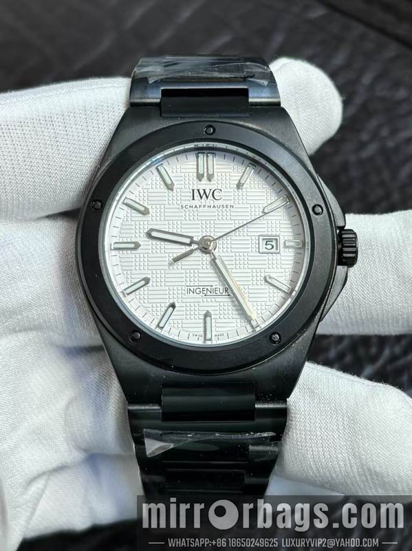 IWC 40mm 082247 Watch