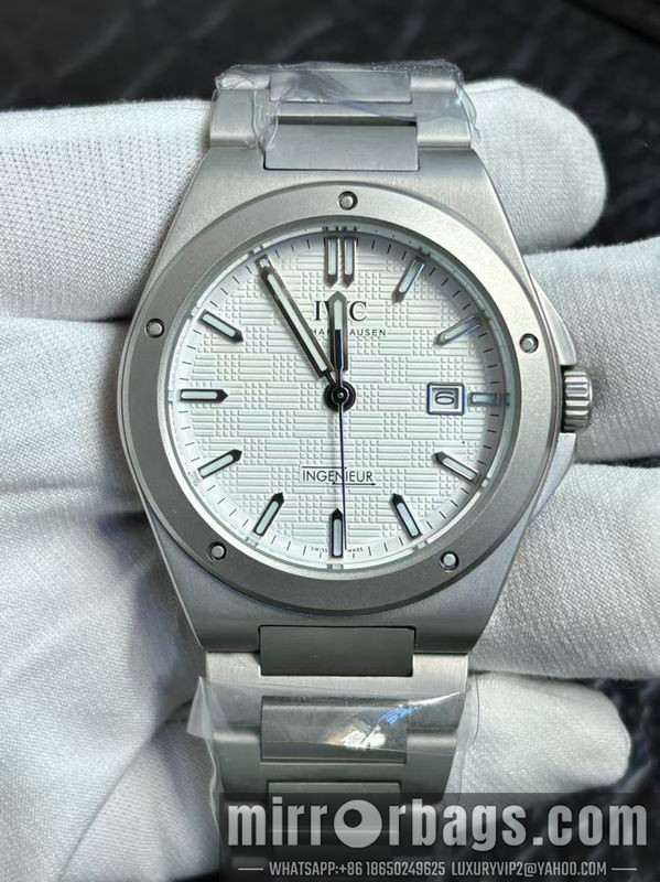 IWC 40mm 082247 Watch
