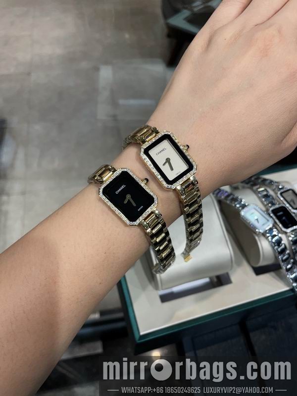 Chanel 21X26mm 052317 Watch
