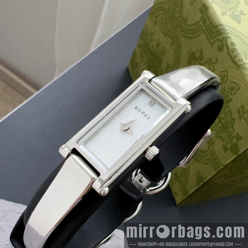 Gucci watch 110376 Watch